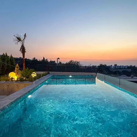 Garden Mansions *